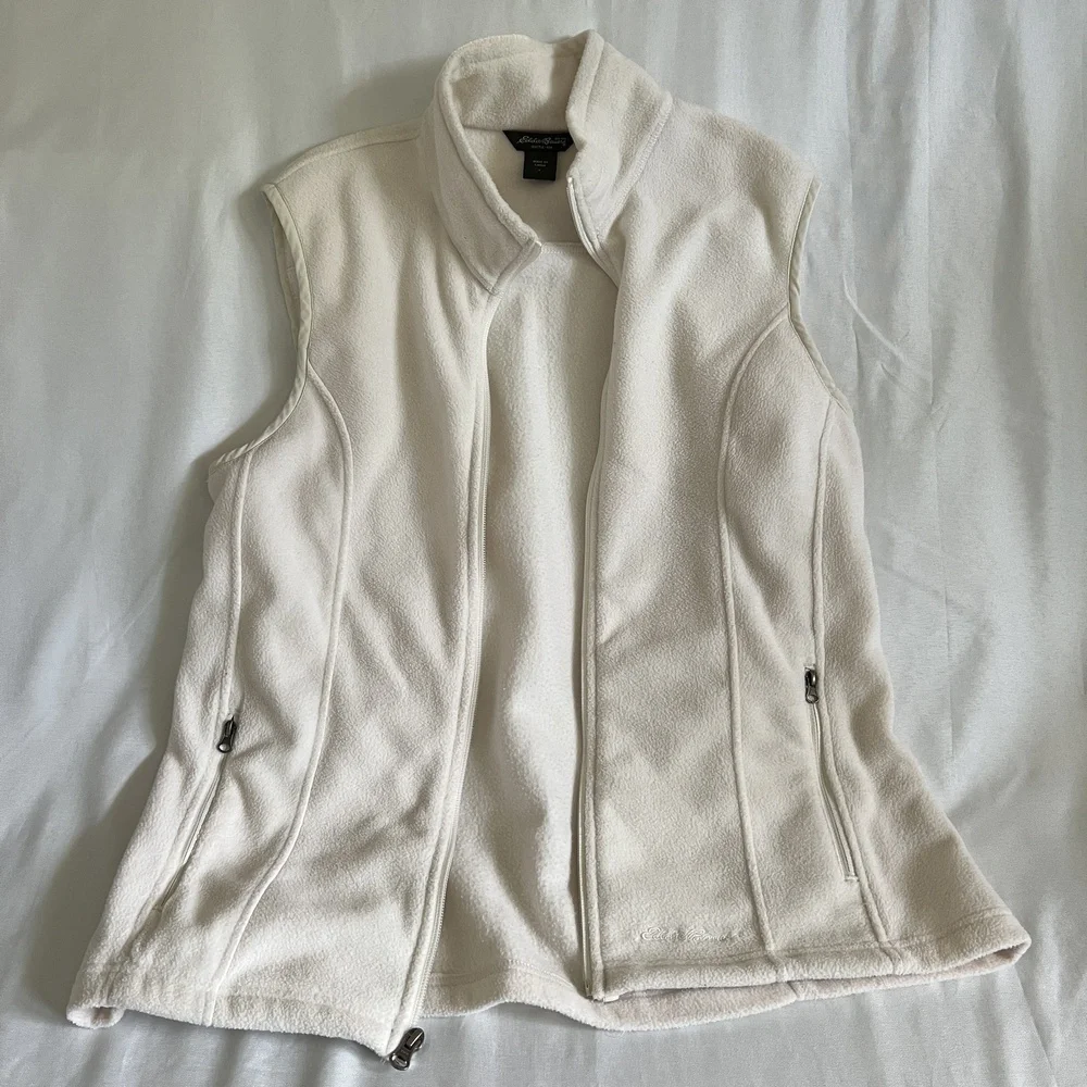 Eddie Bauer Vest Large White Sleeveless Outdoor Inside Pockets Cozy Active - Picture 1 of 8